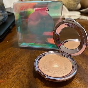 Becca highlighter